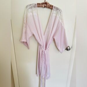 Linea Donatella Pale Pink Lace-Trim Kimono Robe